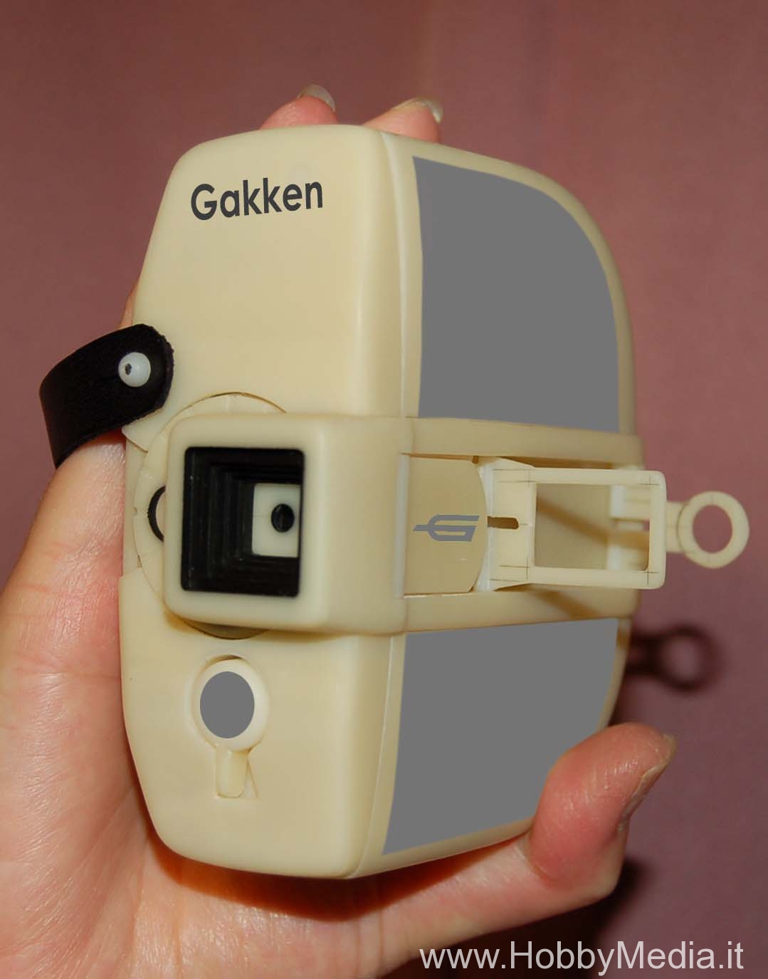 8mm-camera02.jpg