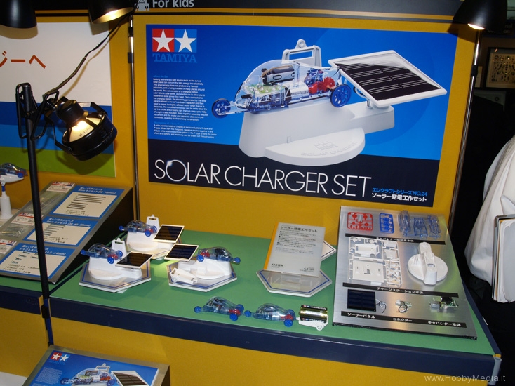tamiya-solar-charger-set-1.jpg