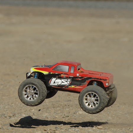 losi-lst-xxl-4wd-nitro-6.jpg