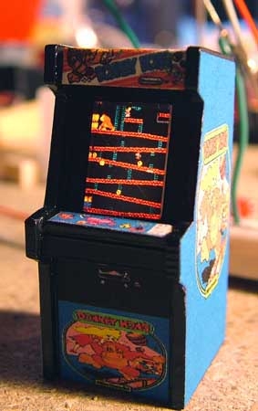 donkeykong_lit_big.jpg
