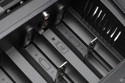 kyosho-power-zone-multi-cell-charger-41 kyosho-power-zone-multi-cell-charger-41