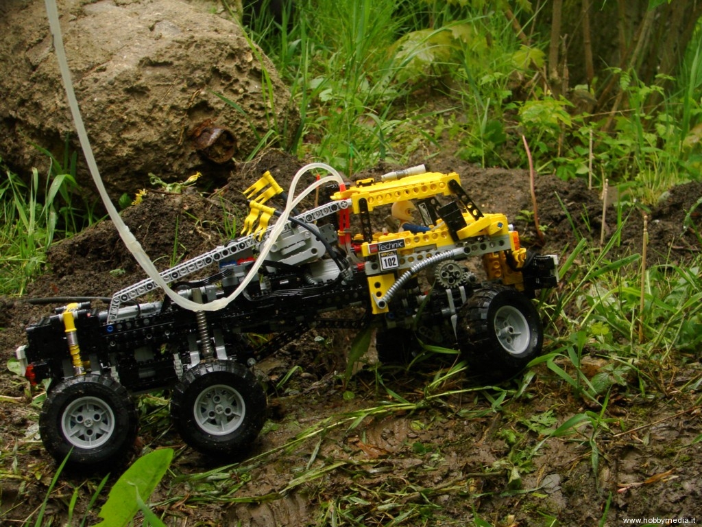 lego-rock-crawler-4 lego-rock-crawler-4