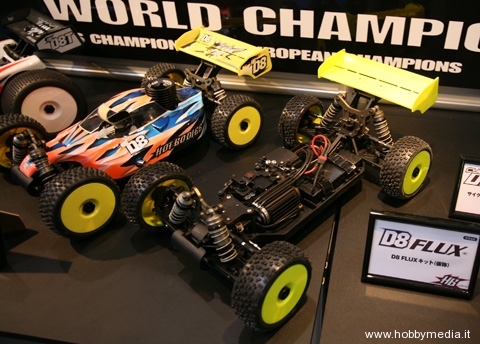 hot-bodies-d8-flux-buggy-brushless hot-bodies-d8-flux-buggy-brushless