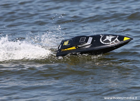 pro-boat-widowmaker-22-deep-v-bl-rtr-001