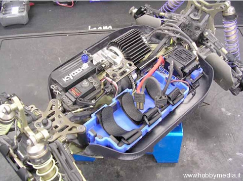 kyosho-kit-brushless-inferno-mp9 kyosho-kit-brushless-inferno-mp9