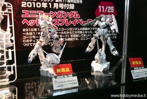 bandai-gundam-unicorn-destroy-mode-2 bandai-gundam-unicorn-destroy-mode-2