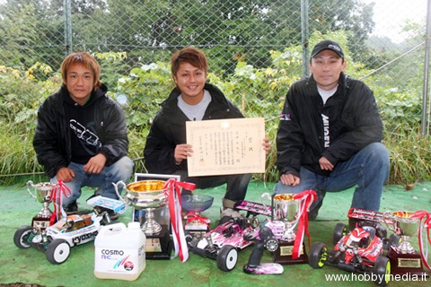hot-bodies-atsushi-hara-vince-il-campionato-jmrca-1-8-gp-2009-buggy hot-bodies-atsushi-hara-vince-il-campionato-jmrca-1-8-gp-2009-buggy
