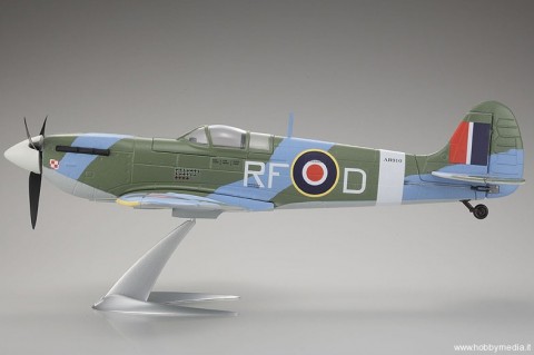 kyosho-airium-spitfire-ve29-con-radiocomando-a-24ghz-2
