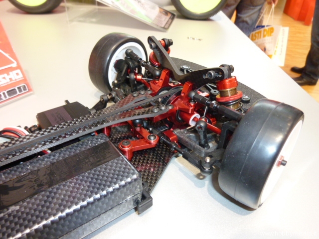 kyosho-tf6-touring-car-da-competizione-elettrica-112 kyosho-tf6-touring-car-da-competizione-elettrica-112