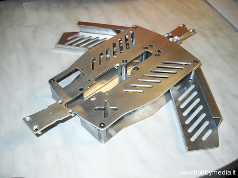 telaio-in-alluminio-per-traxxas-e-revo-4 telaio-in-alluminio-per-traxxas-e-revo-4
