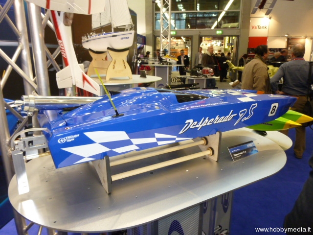 thunder-tiger-desperado-75-off-shore-racing-boat-nitro-3