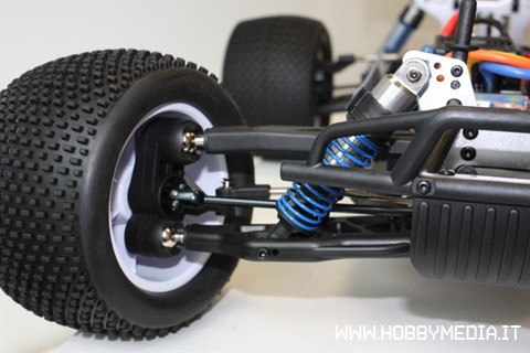 vrx-1e-brushless-truggy-6