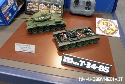 carro-russo-tamiya