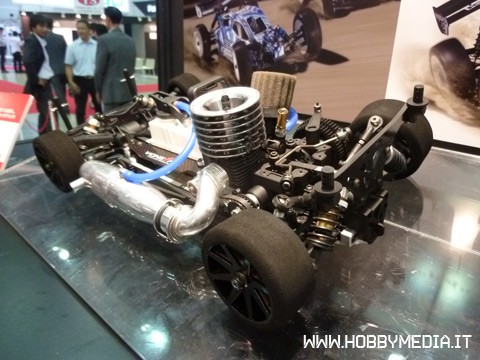 kyosho-v-one-r4-3 kyosho-v-one-r4-3