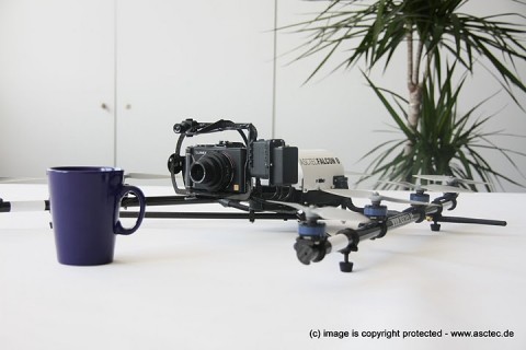 drone-humminbird drone-humminbird