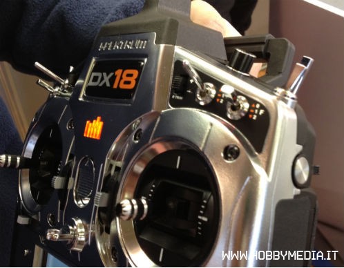 spektrum-dx18-3