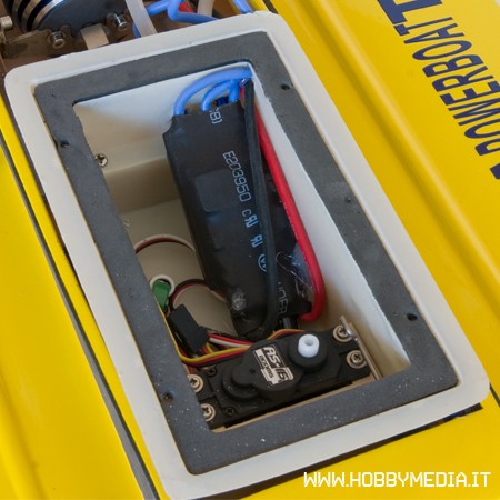 motoscafo-radiocomandato-bl-2b motoscafo-radiocomandato-bl-2b