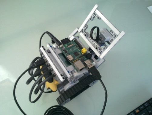 rasperry-pi-lego-bot-2