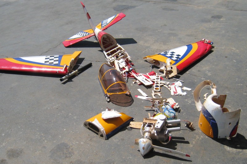 Video incidenti aeromodellistici Radio Control Airplane Crash