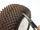 Tecniche di modellismo - Togliere i minipin delle gomme offroad