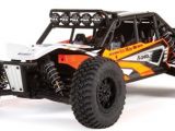 Video di una buggy Axial EXO Terra che corre su una pista per biciclette BMX!