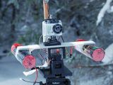 Drone radiocomandato che spara fuochi artificiali - FPV