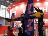 Kyosho Red Bull Edge 540 Peter Besenyei - Fiera del modellismo di Norimberga