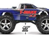 Traxxas T-Maxx 3.3 4WD Monster Truck a scoppio in scala 1:10 