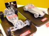 Yokomo B-Max 2 e Chaterham Lotus Super Seven: Shizuoka 