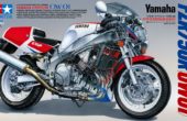 Tamiya: YAMAHA FZR500R - Modellismo statico